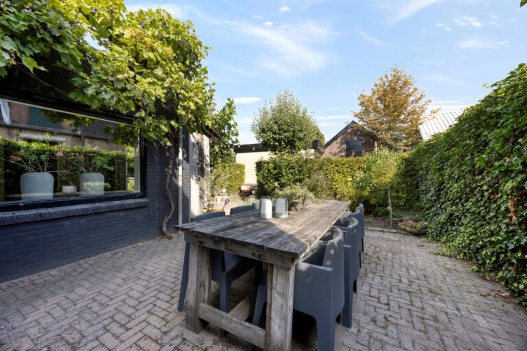 Dorpsstraat 38