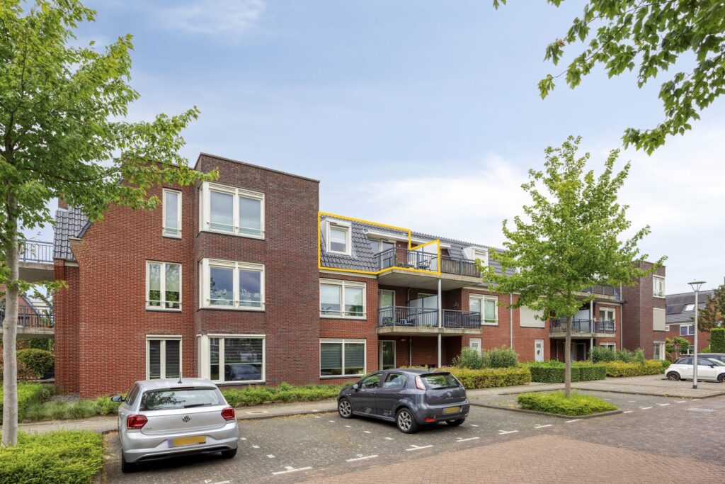 Esdoornlaan 24