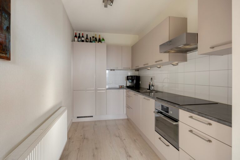 M.W. van de Waalstraat 32
