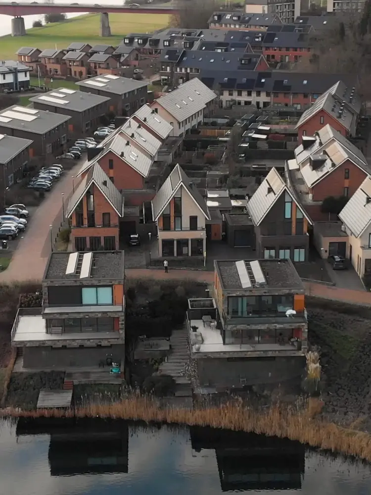 Eigentijds wonen aan het Vogelenzangmeer (verkocht)